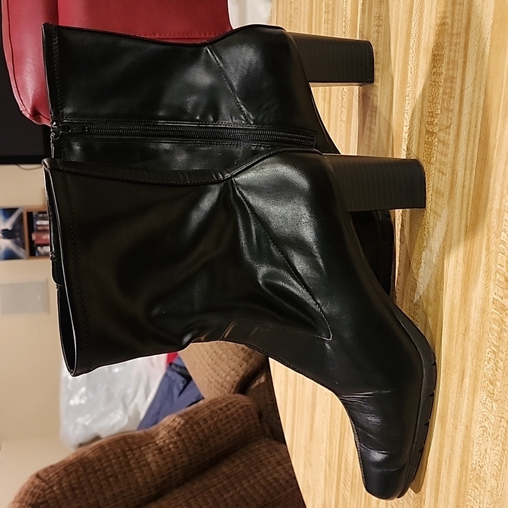 A2 by Aerosoles Persimmon Black Boots